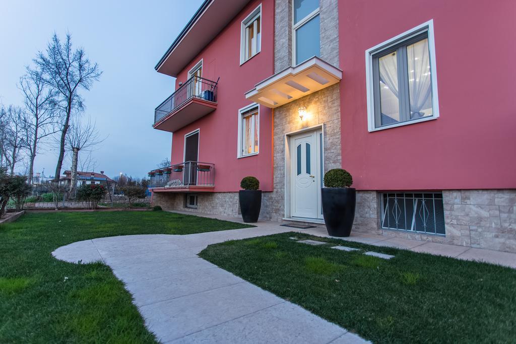 Apartmán Lm House Lonato Exteriér fotografie